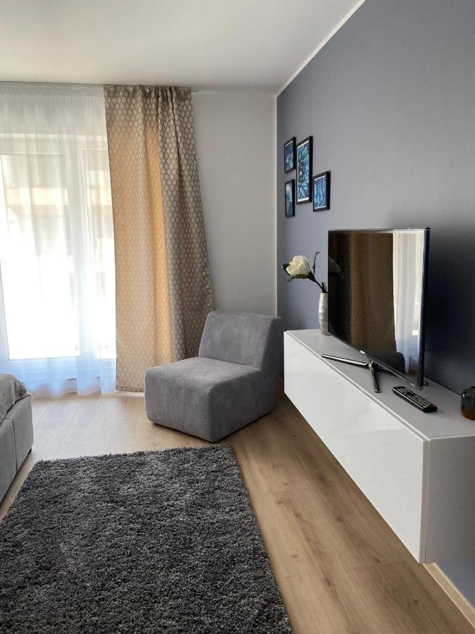 בראשוב Qualis Apartament מראה חיצוני תמונה