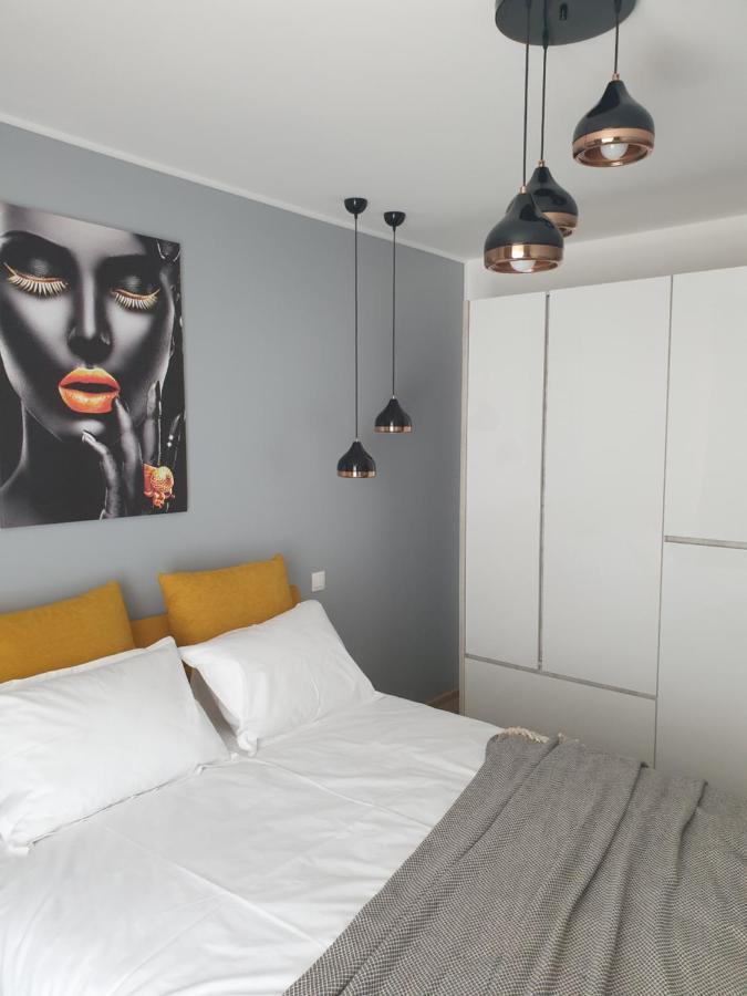 בראשוב Qualis Apartament מראה חיצוני תמונה
