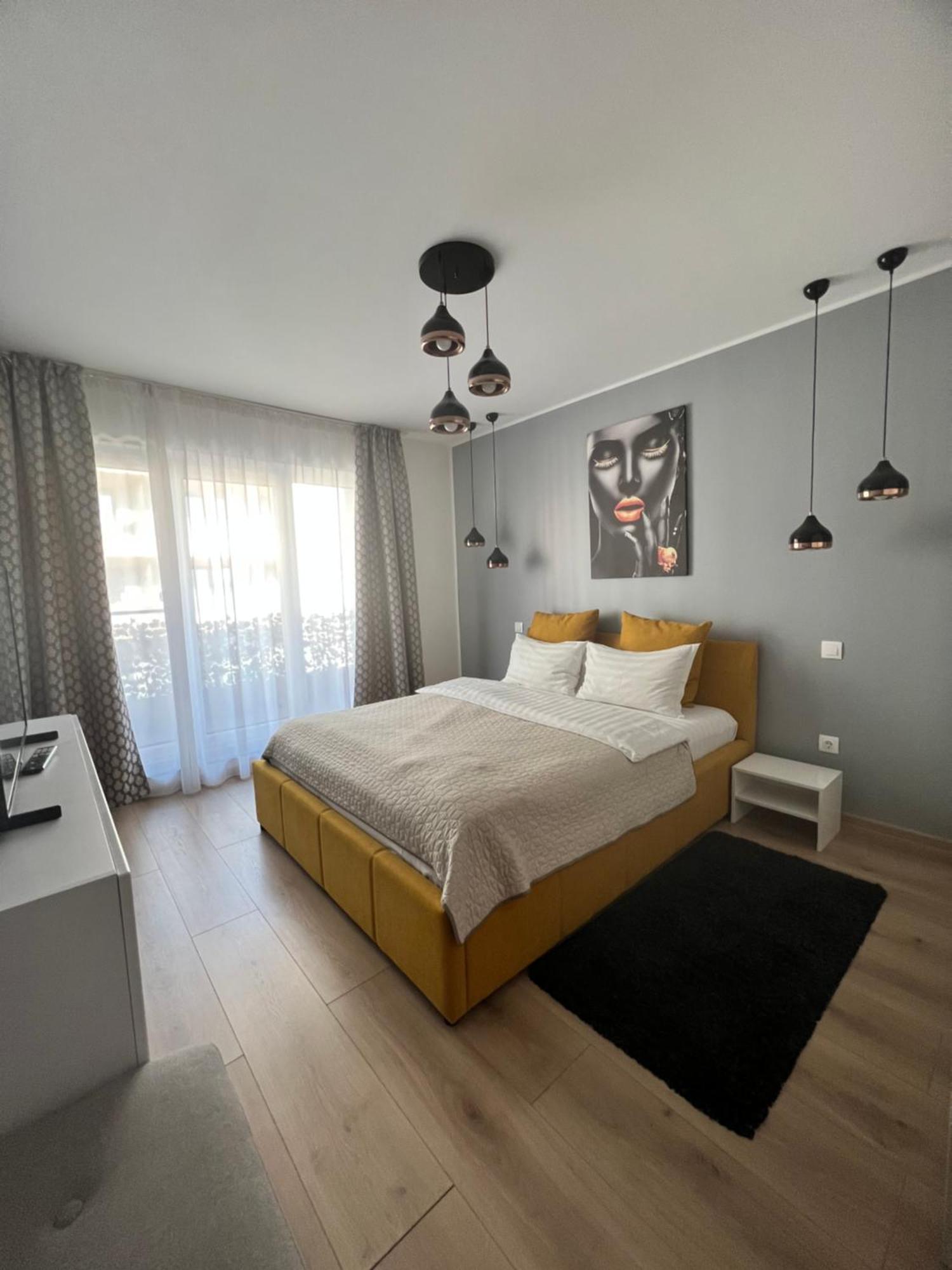 בראשוב Qualis Apartament מראה חיצוני תמונה