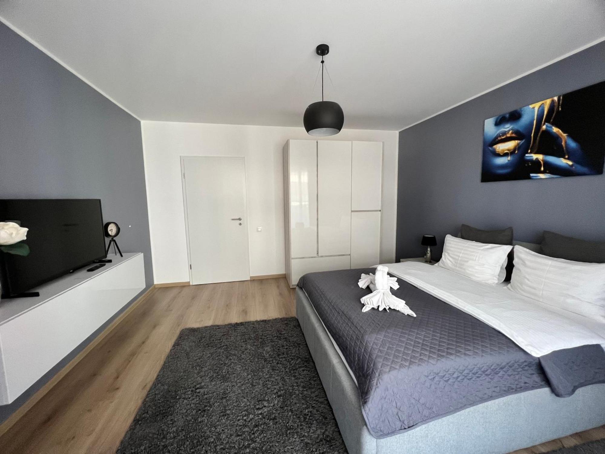 בראשוב Qualis Apartament מראה חיצוני תמונה